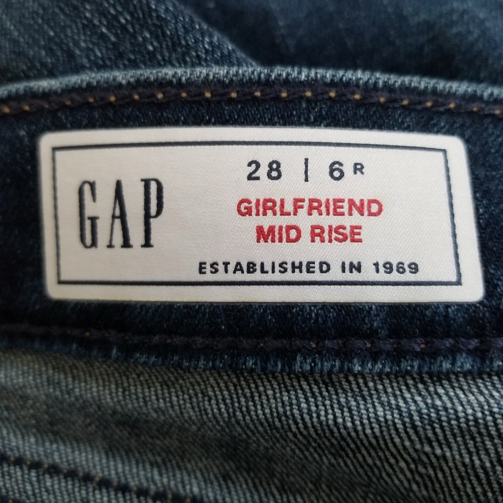 GAP‎ Girlfriend Mid Rise Dark Glendale Jeans Size 28 (6) NWOT - Picture 6 of 9